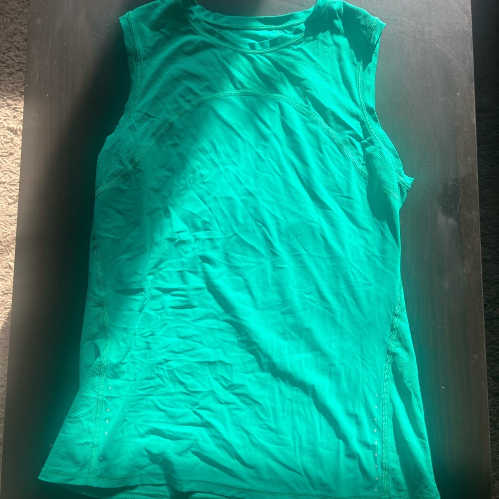 LULULEMON green tank top - SIZE 4/6